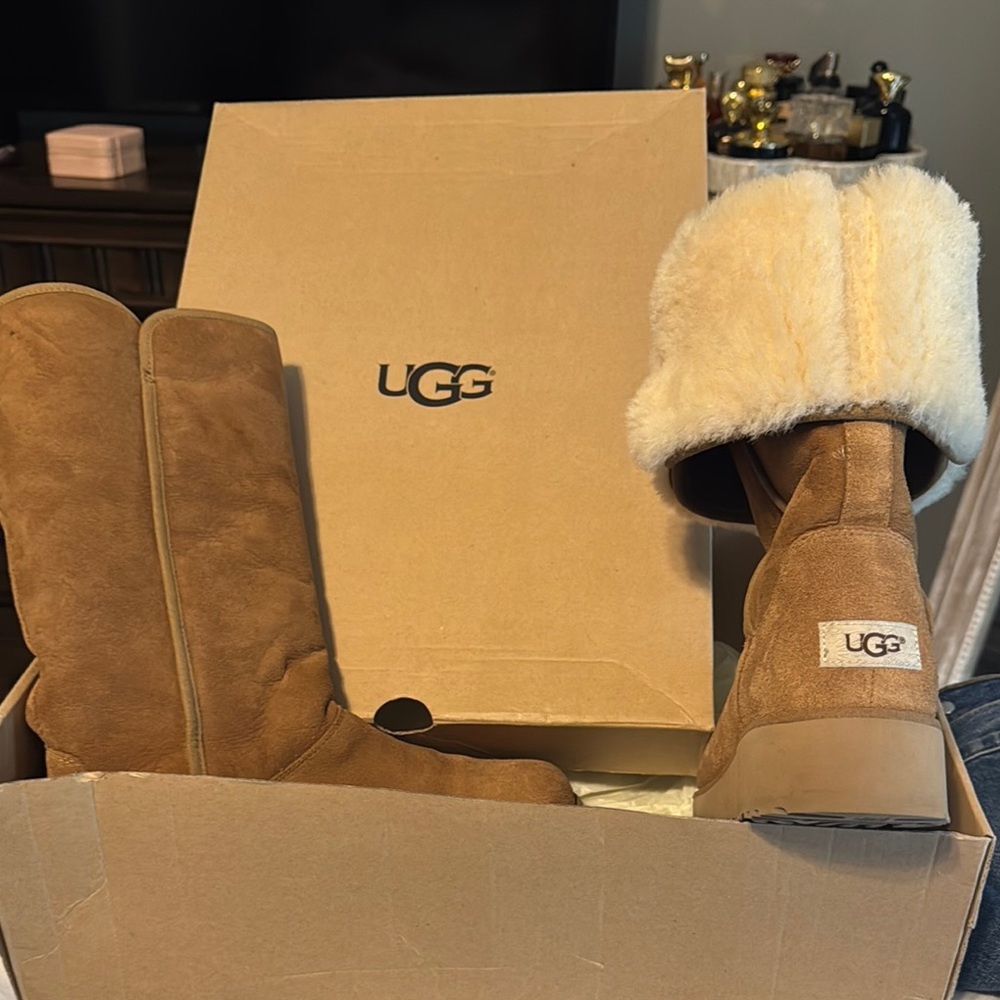 UGG Tan Winter Boots with Cream Fur